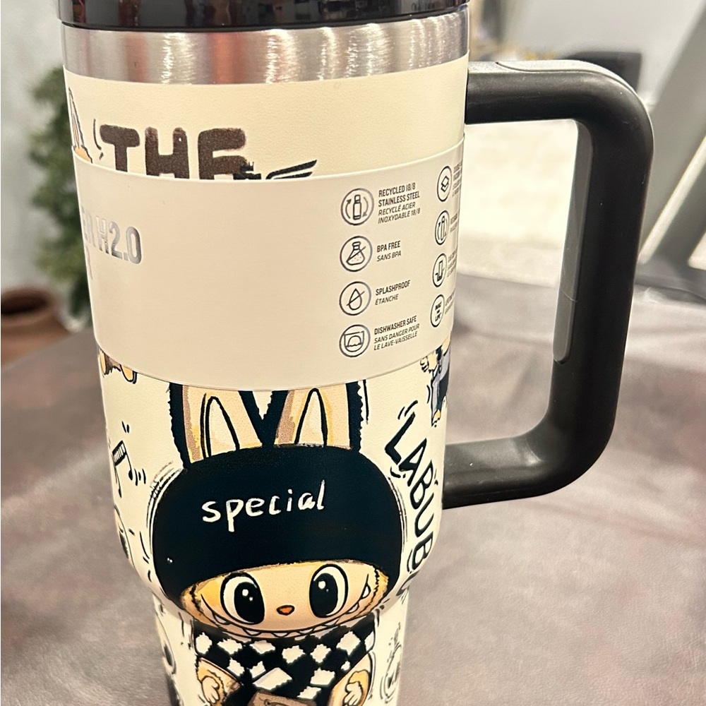 Labubu Tumbler - Picture 3 of 3